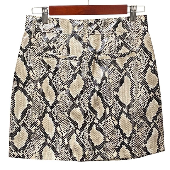 Blank NYC Snake Print Vegan Leather Mini Skirt 27 NWT High Rise Y2K Edgy Chic - Picture 6 of 10
